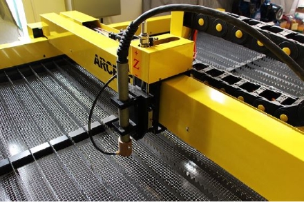 Arcbro Stinger 8400 CNC Cutting Table 1300x2500mm